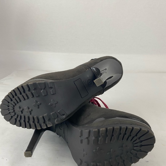 Exhilaration NWOT Lace Up Heeled Hiking Boots - Picture 7 of 7